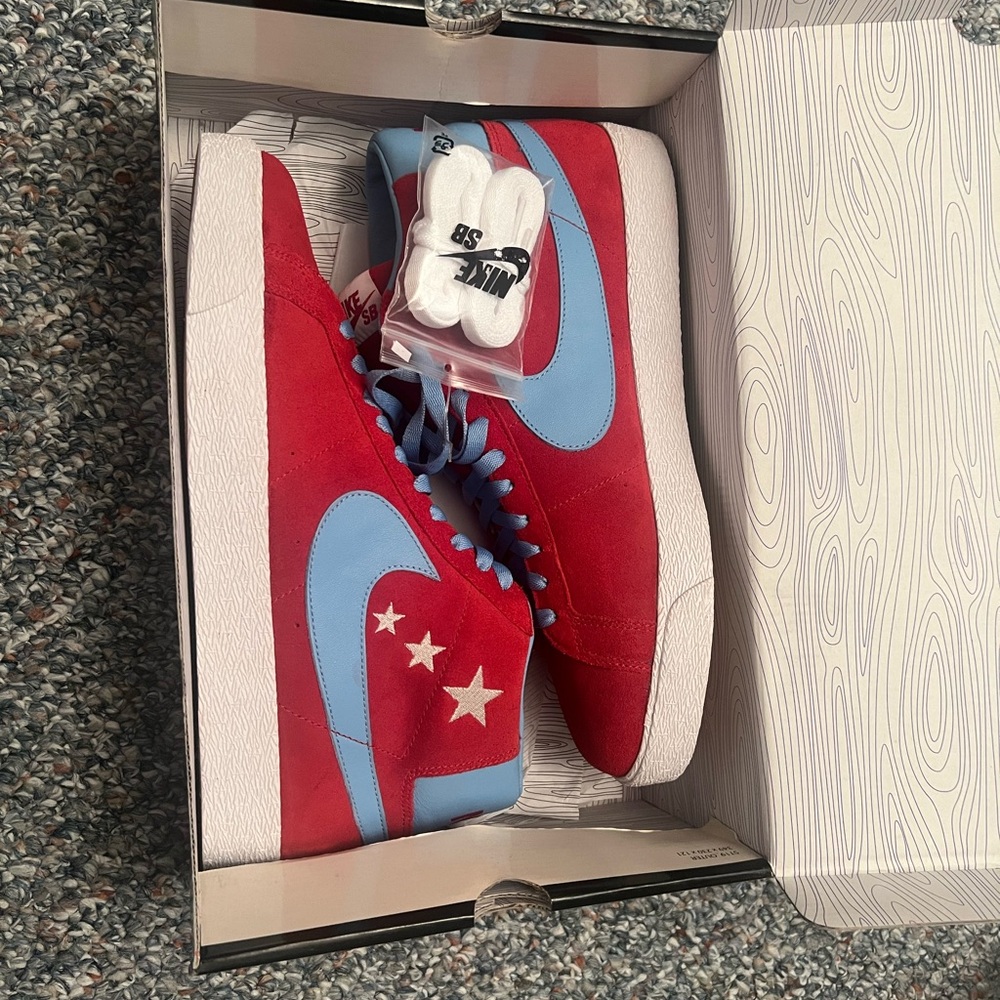 Nike SB Vanilla Ice Blazer 12 NWT dead stock 2007